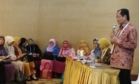 Grand Imam of the Istiqlal Mosque Prof. Nasaruddin Umar speaks to midwives, stressing that FGM/C has no ground in Islamic teachings.