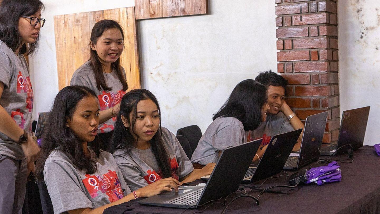 Empowering Women Through Knowledge: UNFPA Supports Wiki Women's Month in Indonesia